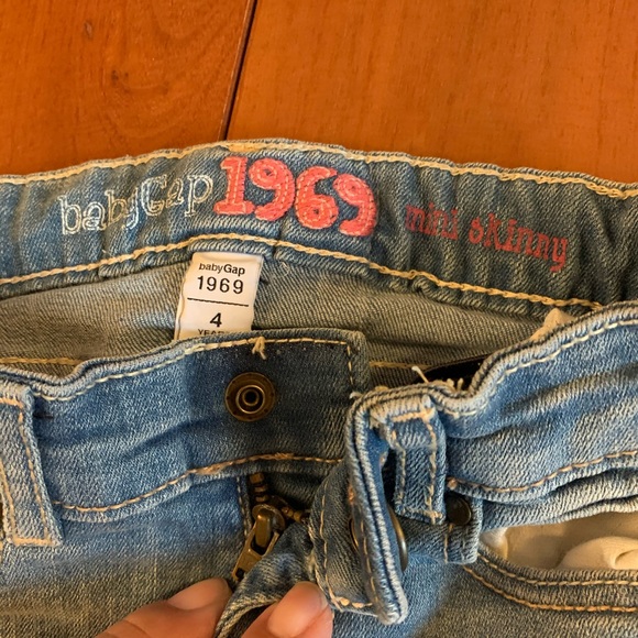 Baby Gap 4T jeans (2 pairs!) - Picture 3 of 4